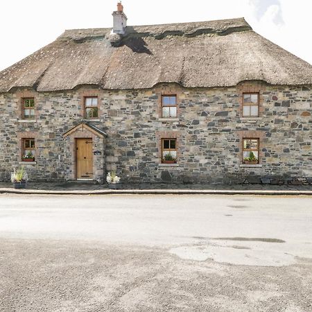 An Maide Ban, Cootehill Villa Buitenkant foto
