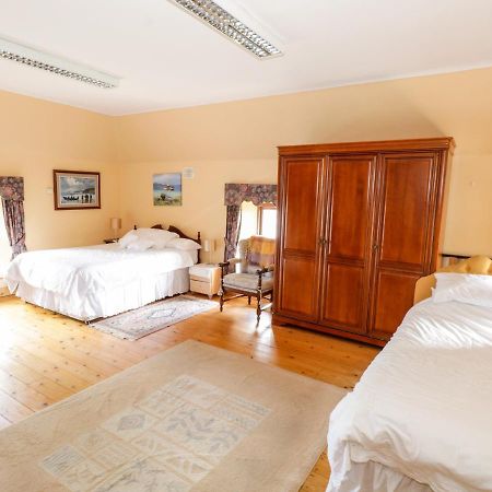 An Maide Ban, Cootehill Villa Buitenkant foto