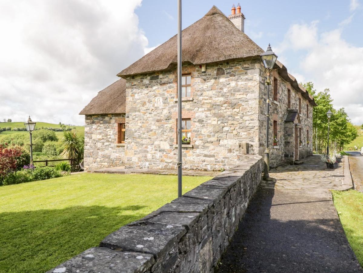 An Maide Ban, Cootehill Villa Buitenkant foto