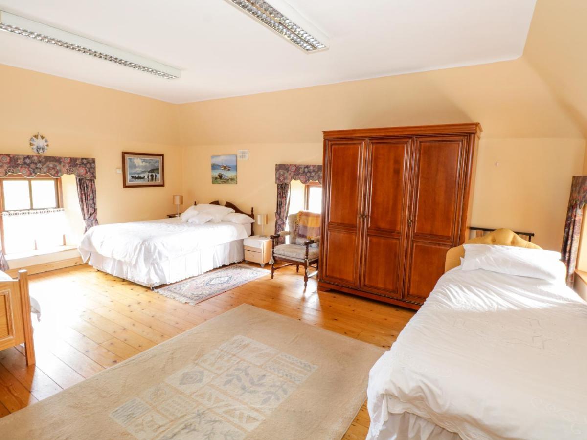 An Maide Ban, Cootehill Villa Buitenkant foto