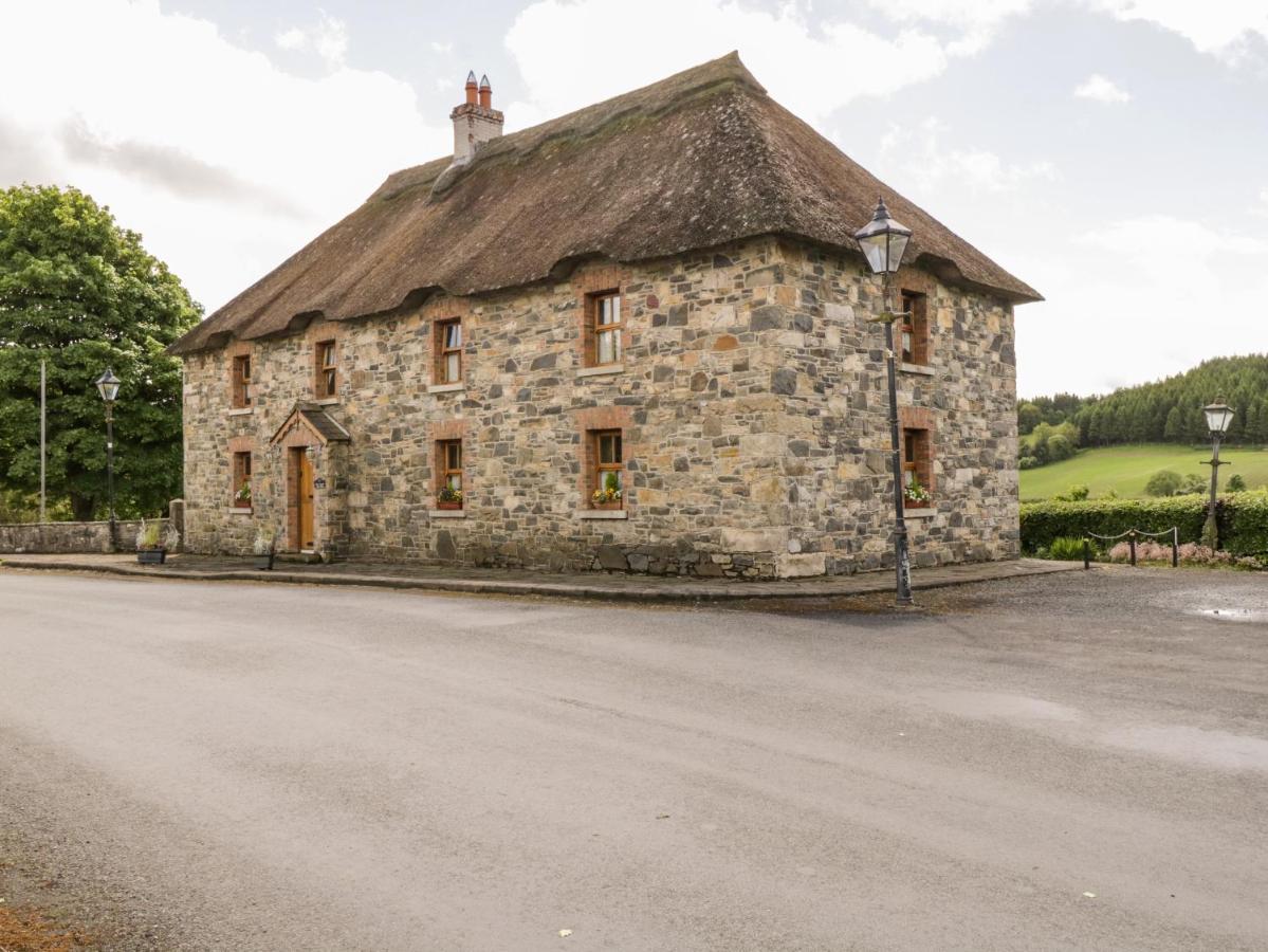 An Maide Ban, Cootehill Villa Buitenkant foto